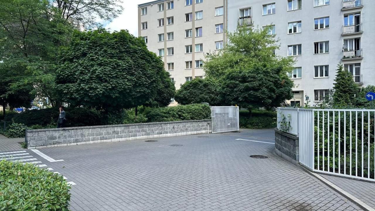 55 M2 12 Minutes To The Center Apartament